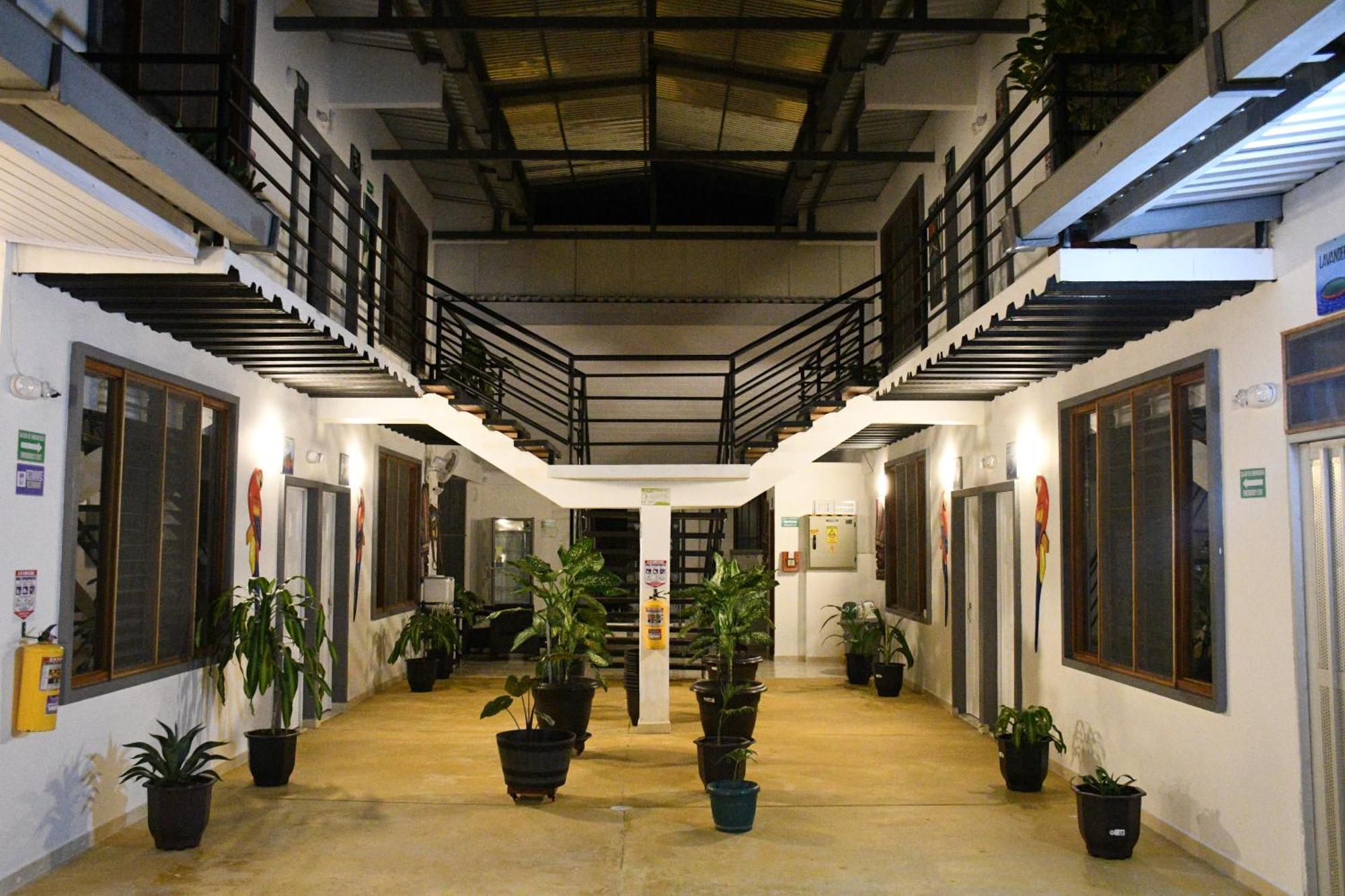 Cruz Roja - Turismo Solimoes Leticia Extérieur photo